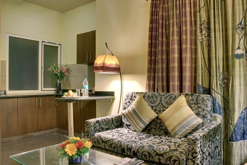 Justa Indiranagar Aparthotel Bangalore Eksteriør bilde