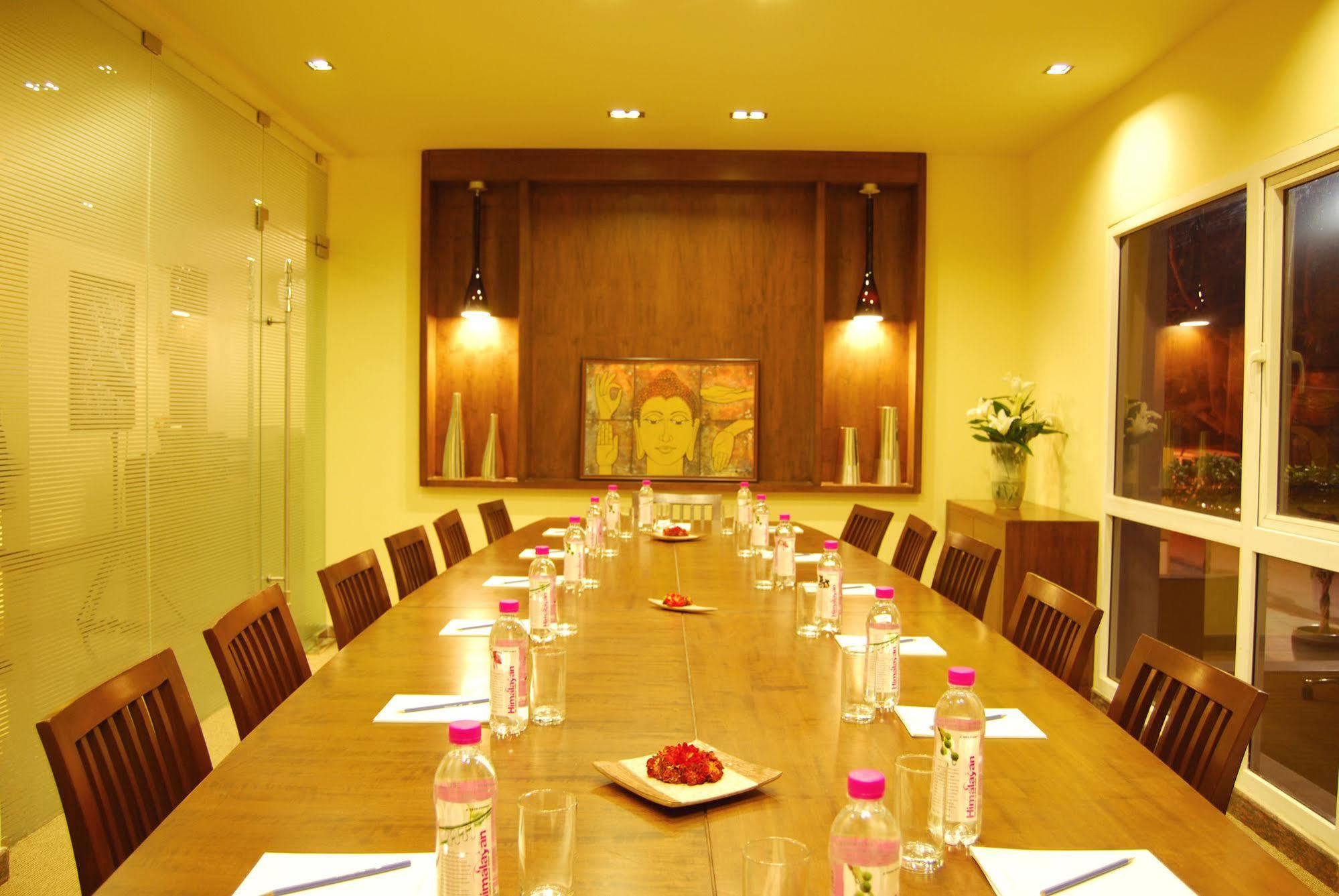 Justa Indiranagar Aparthotel Bangalore Eksteriør bilde