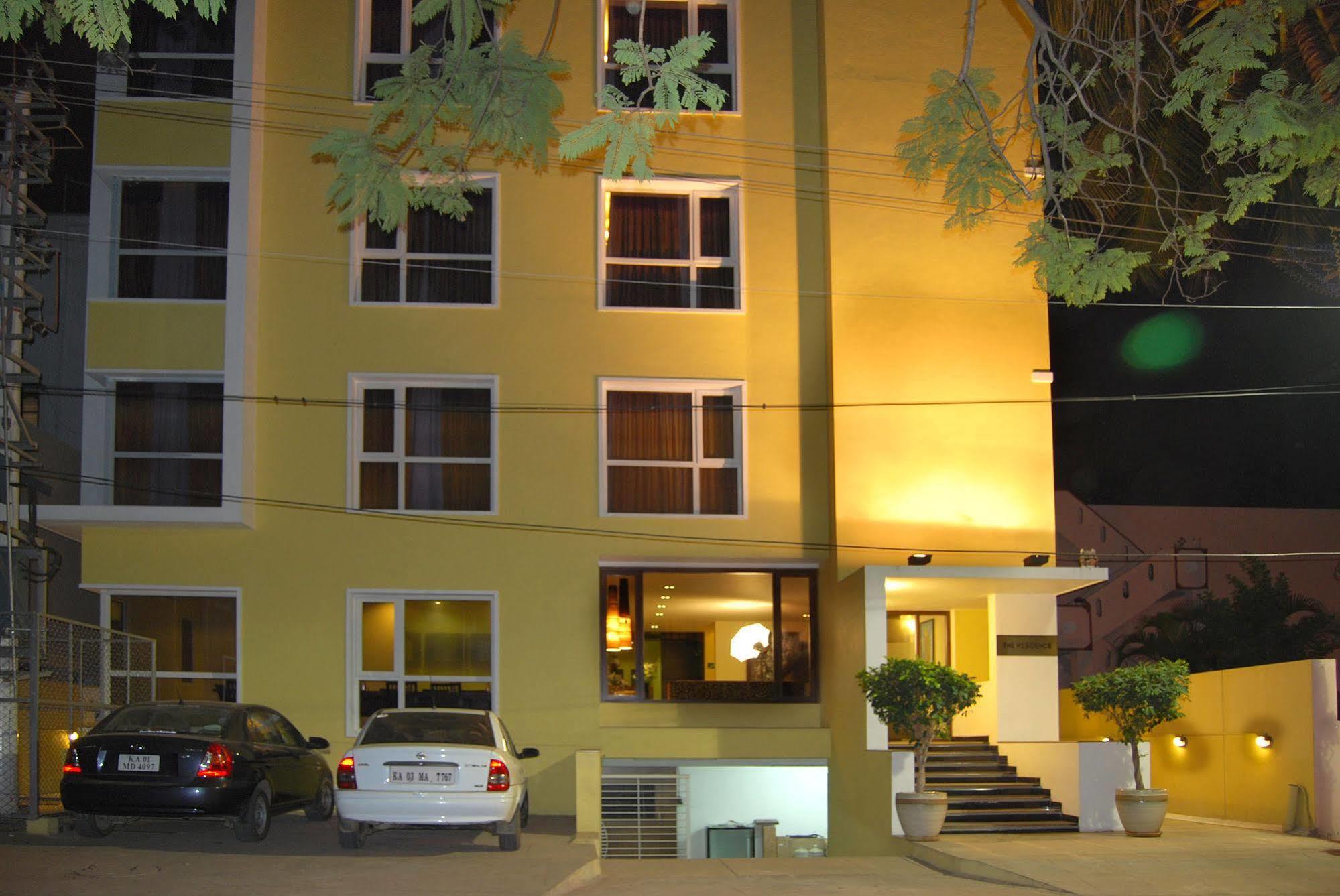 Justa Indiranagar Aparthotel Bangalore Eksteriør bilde