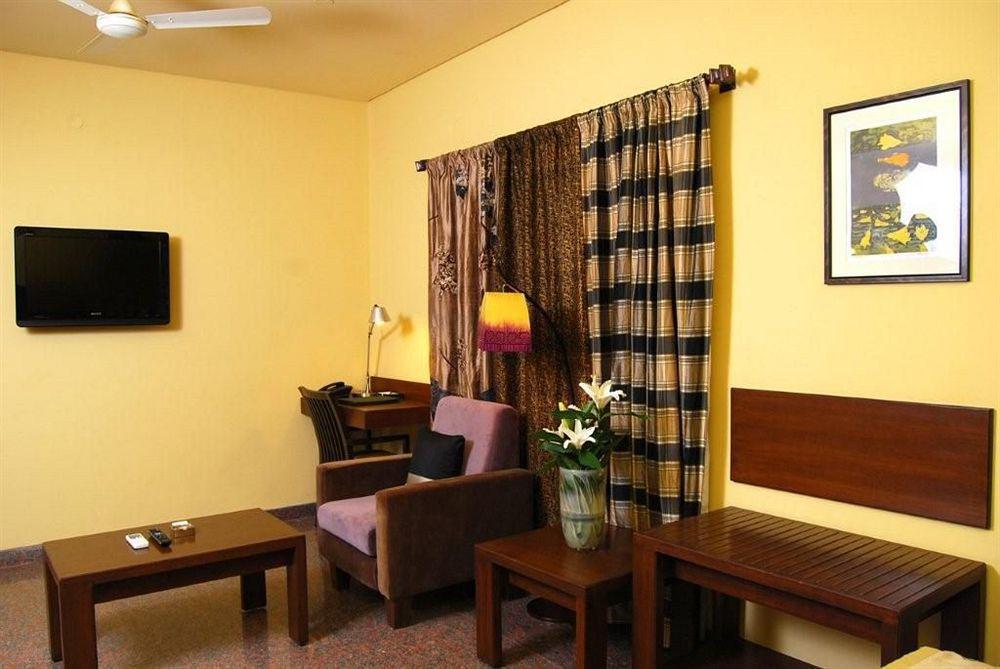 Justa Indiranagar Aparthotel Bangalore Eksteriør bilde